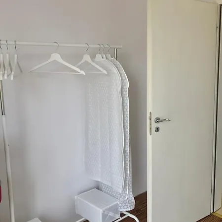 아파트 Minimalis House 소피아